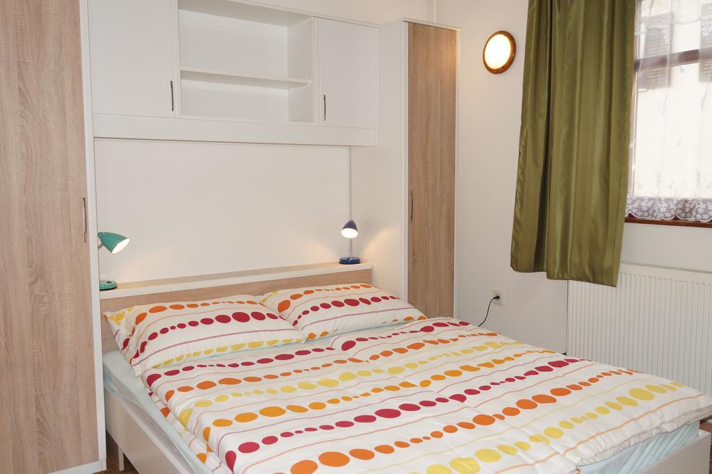 Apartment Pokos فرازدينسكي توبليسي المظهر الخارجي الصورة
